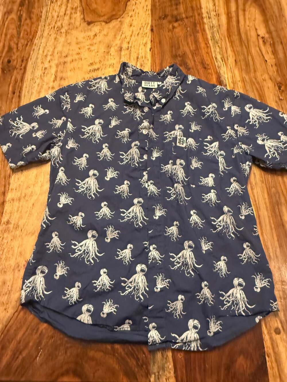 Dirty Heads Men's Blue Octopus Print Short Sleeve Button Down Shirt small